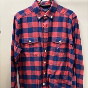 Men’s medium Nautica flannel. Gently used